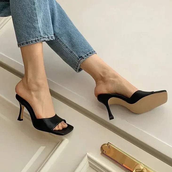 סנדלים דגם- ניקול