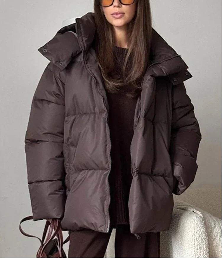 מעיל נפוח חום רחב עם צווארון גבוה