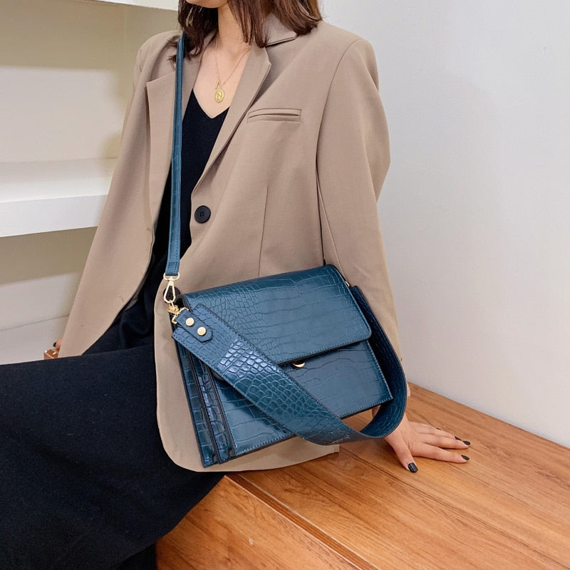 https://cdn.shopify.com/s/files/1/0462/8493/1232/products/product-image-1646338399.jpg?v=1638714434