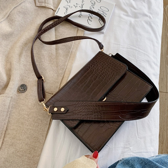 https://cdn.shopify.com/s/files/1/0462/8493/1232/products/product-image-1646338405.jpg?v=1638714434